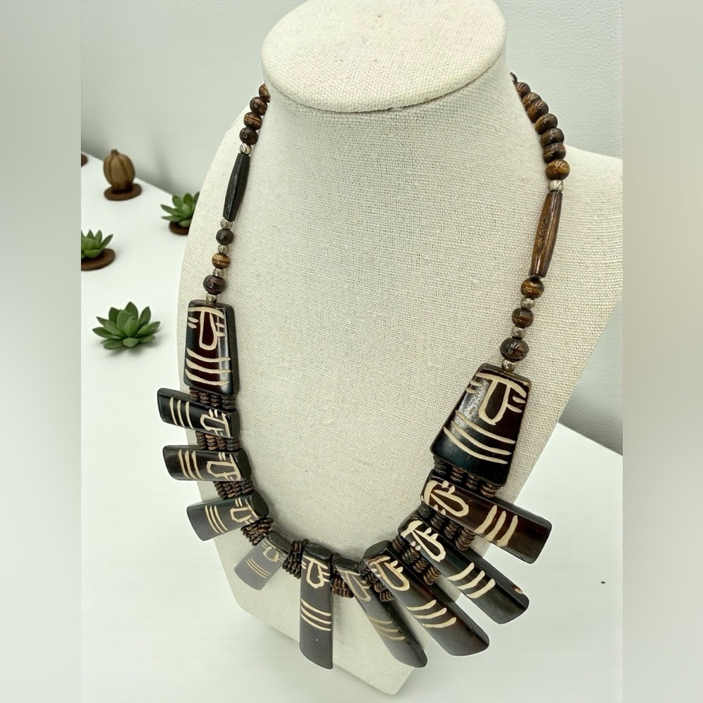 Vintage Carved Bone Statement Bib Collar Necklace Tribal 118g - Picture 4 of 17